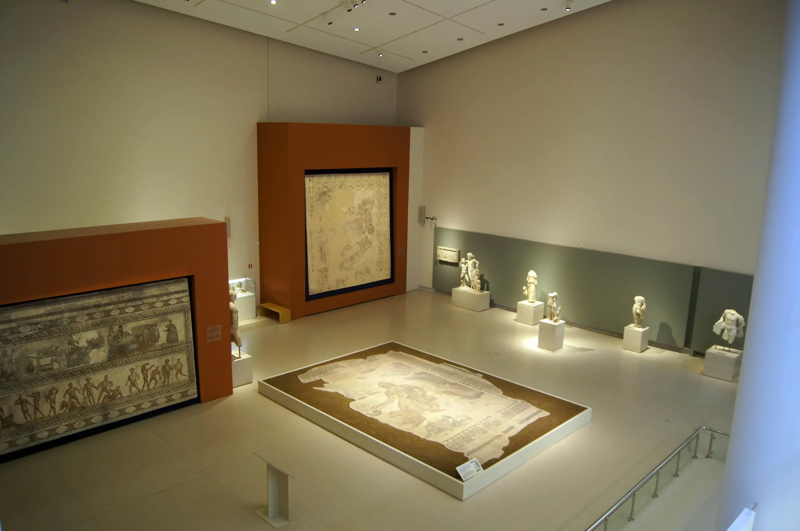 Αίθουσα Δημόσιου Βίου