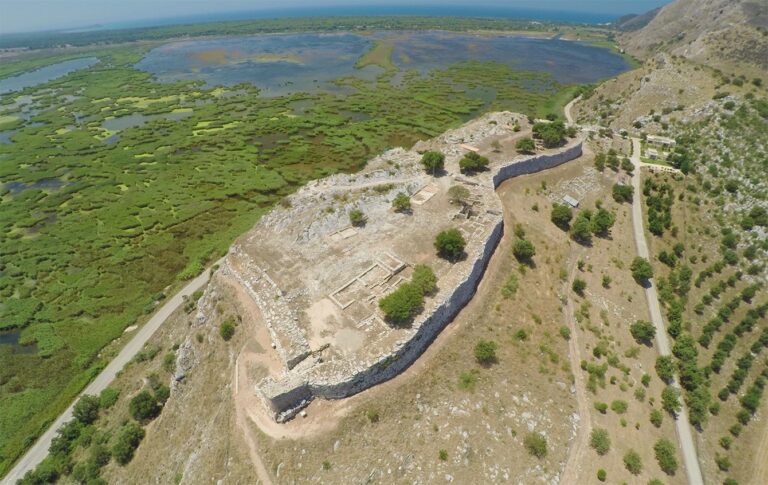 ΤΕΙΧΟΣ ΔΥΜΑΙΩΝ