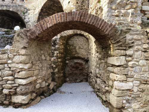 Η πύλη του Αιγιαλού