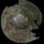 Ισλαμική "μαγική" κούπα με ομφαλό, 18ος-19ος αιώνας