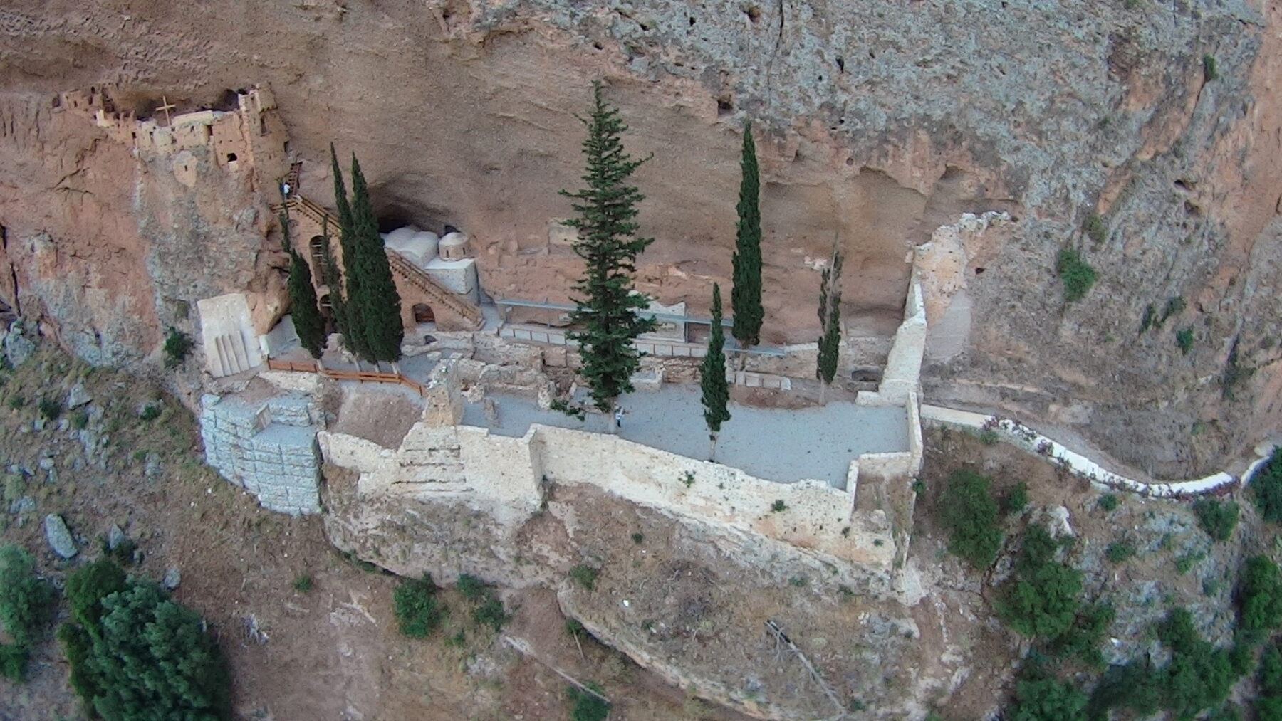 Παλαιά Μονή Ταξιαρχών Αιγιαλείας