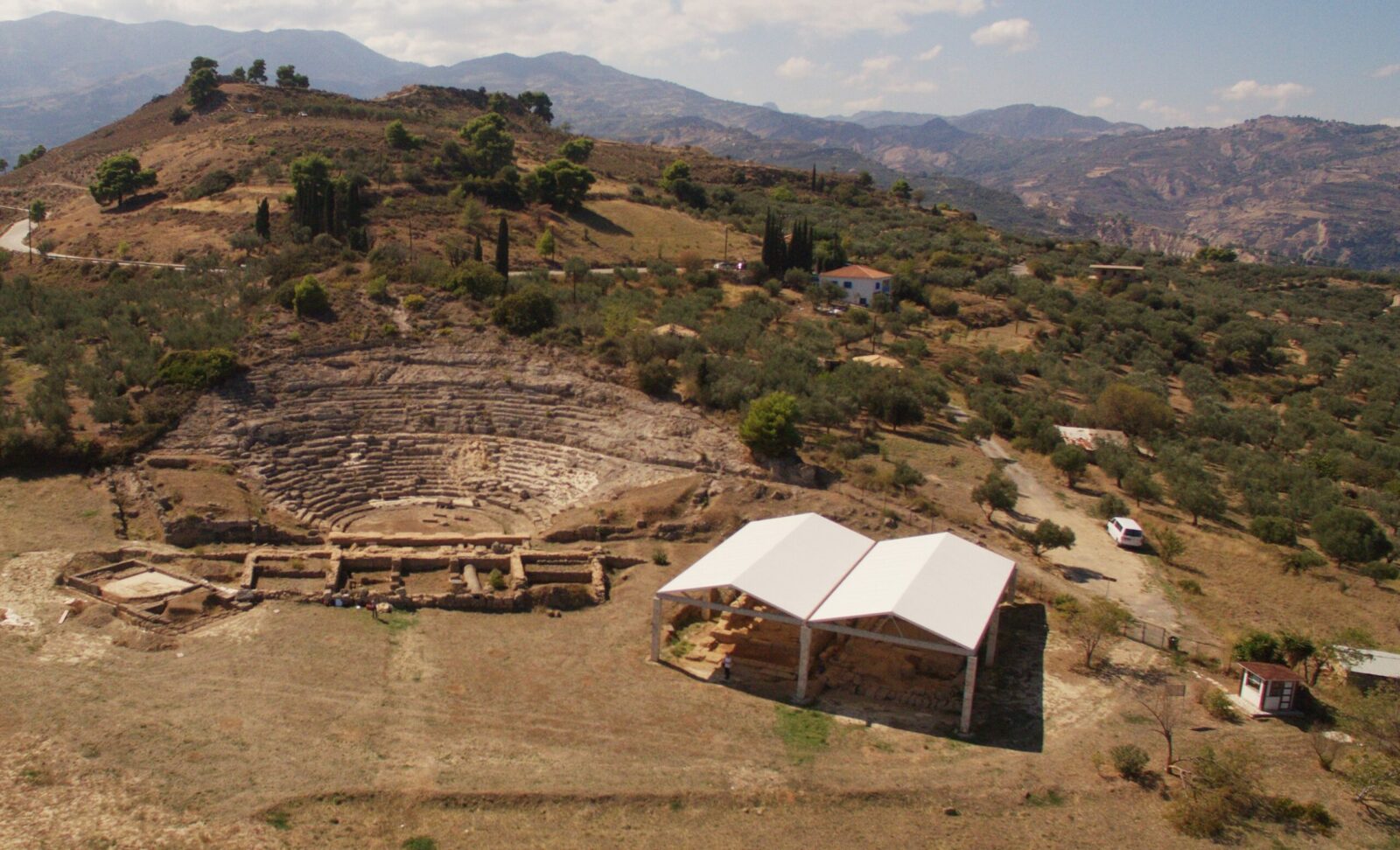 Θέατρο και ναοί