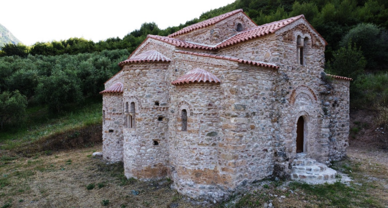 Ναός Αγίου Νικολάου Μονής Παμμεγίστων Ταξιαρχών Αιγιαλείας