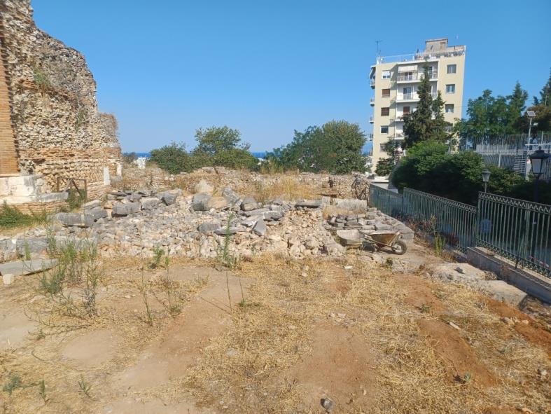 ΒΟΡΕΙΑ ΠΛΕΥΡΑ ΔΙΑΔΡΟΜΩΝ ΕΠΙΣΚΕΠΤΩΝ ΠΡΙΝ ΤΗΝ ΟΛΟΚΛΗΡΩΣΗ ΤΟΥ ΕΡΓΟΥ