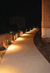 ΔΥΤΙΚΗ ΠΛΕΥΡΑ ΔΙΑΔΡΟΜΩΝ ΜΕΤΑ ΤΗΝ ΟΛΟΚΛΗΡΩΣΗ ΤΟΥ ΕΡΓΟΥ